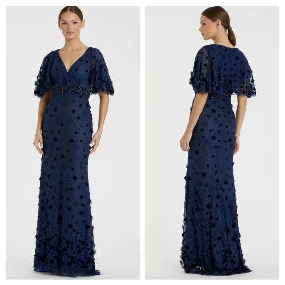 Mac Duggal Dresses & Skirts - Mac Duggal Navy Flutter Sleeve Embellished Lace Gown Size 10